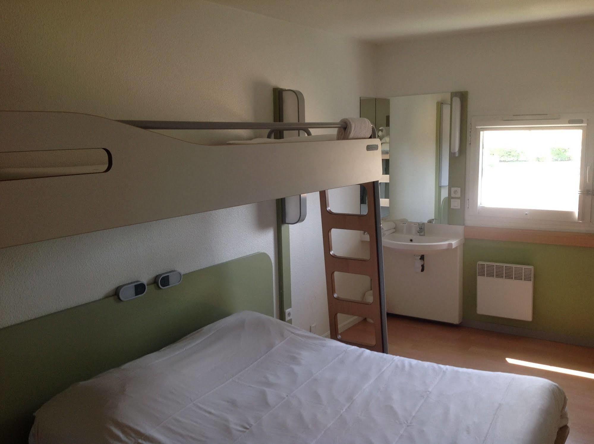 Ibis Budget Orgeval Exterior foto